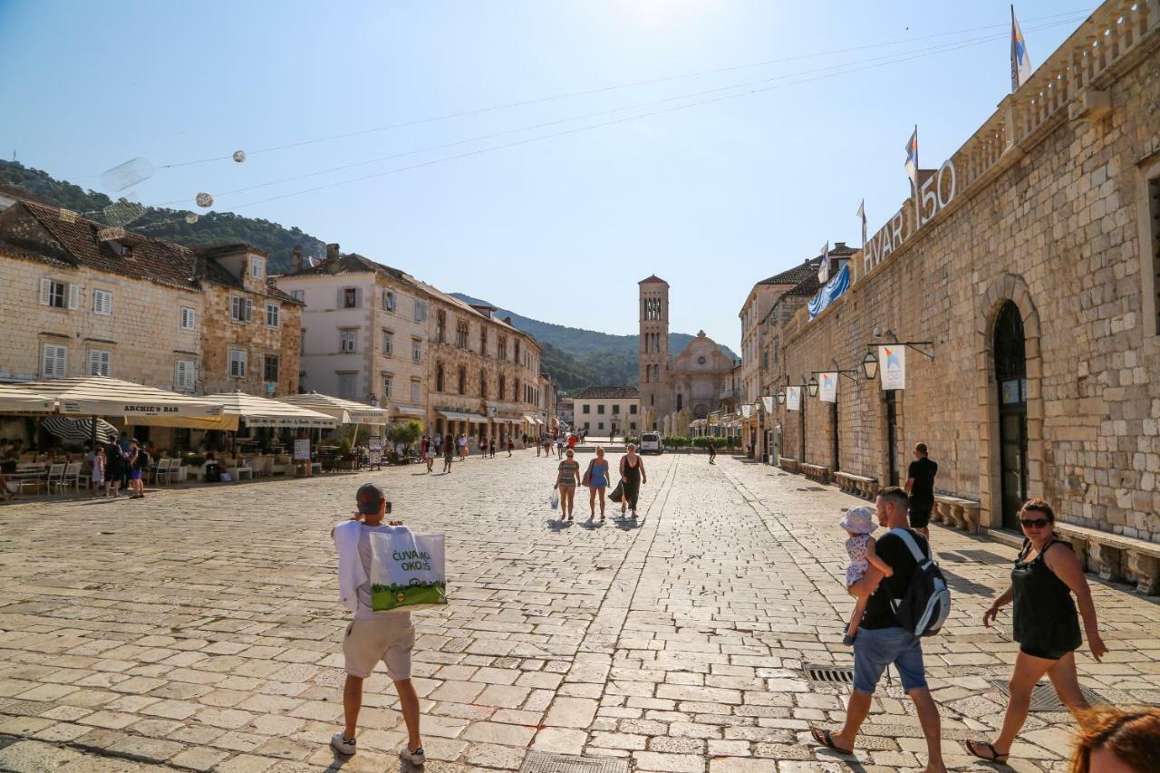 Hvar Piazza Apartment Hvar Town Exterior photo